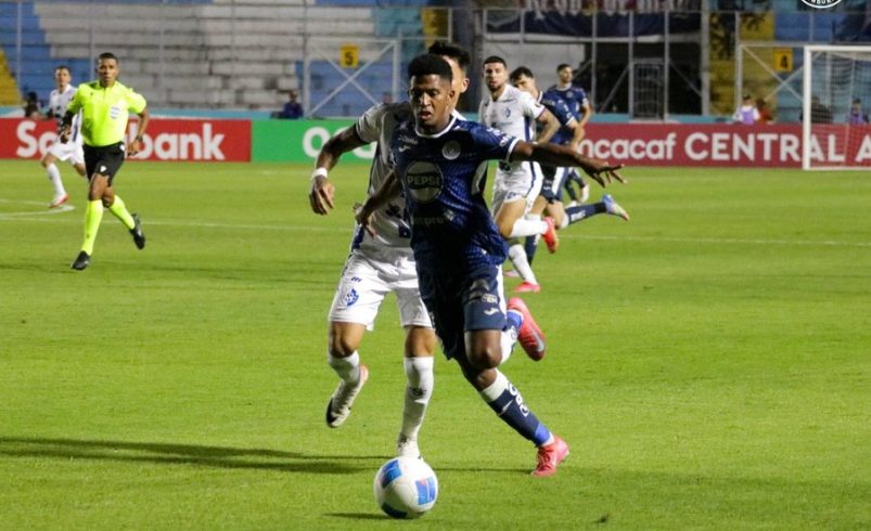 ¿Qué necesitas para vivir con vida en la Copa Centroamericana?

 – Reporte Tico