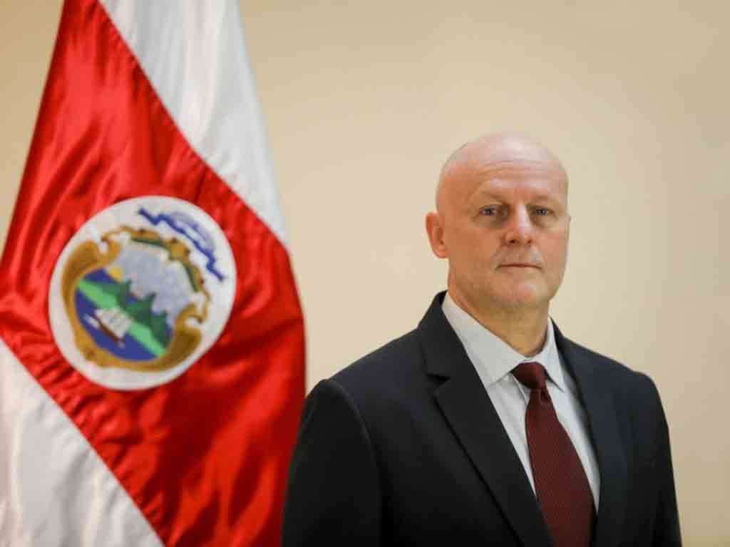 TSE ordena la Asamblea Legislativa que incluye la renuncia del vicepresidente Stephan Brunner en la agenda

 – Reporte Tico