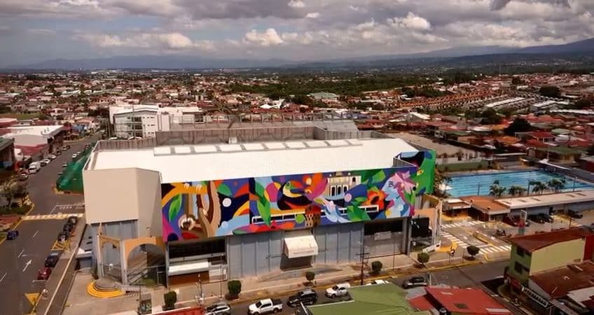 Posponen la decisión del salón de deportes

 – Reporte Tico