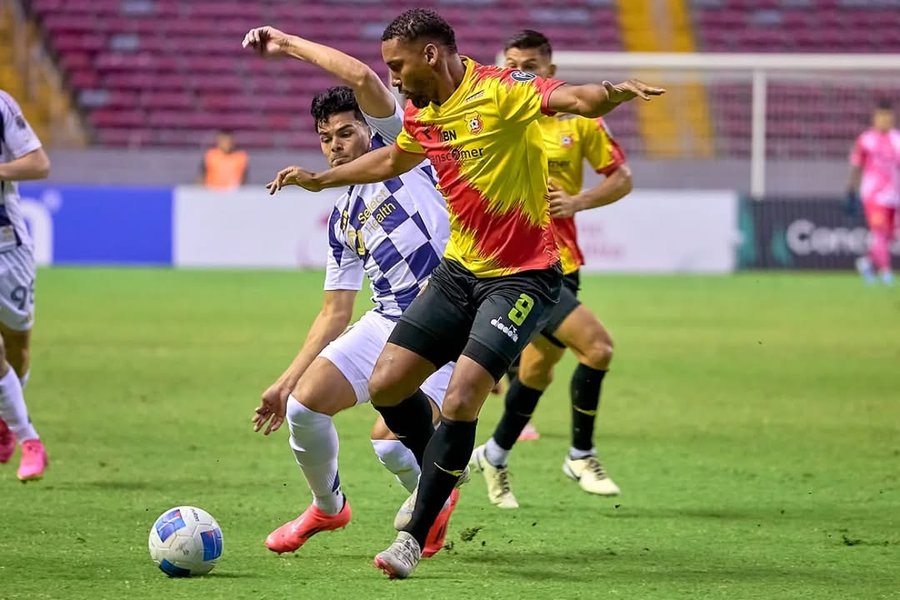 El contrato ha terminado y Marcel Hernández lanza un mensaje directo a Herediano

 – Reporte Tico