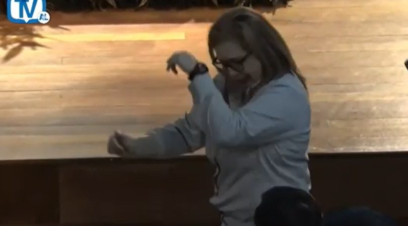 Video | Alternas Arman Bailongo en Limón en el video legislativo | Arman Bailongo alternativo en Limón en una visita pública; Solo 36 parlamentarios fueron al Caribe

 – Reporte Tico