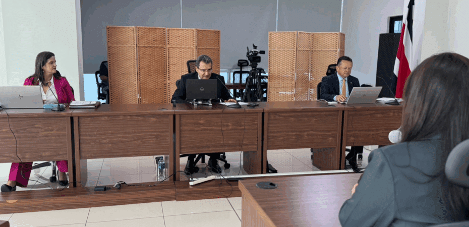 Divide el país del condado Costa electante Electionista CR

 – Reporte Tico