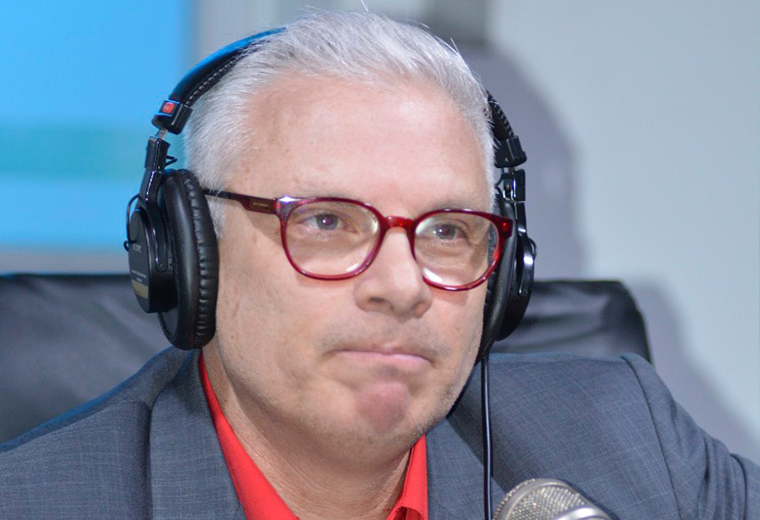 Así, Norval Calvo reacciona después de la muerte de uno de sus compañeros de trabajo

 – Reporte Tico