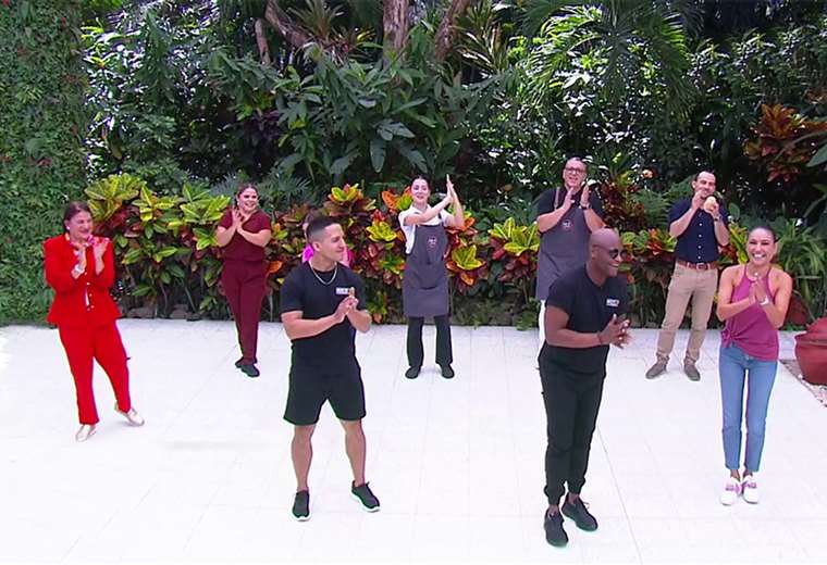 VIDEO: Nancy Dobles regresa a sus comienzos en la televisión con danza recordada

 – Reporte Tico