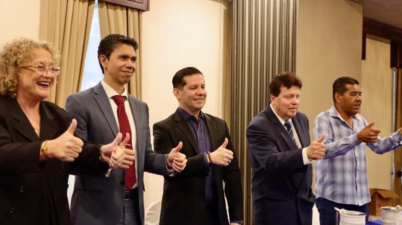 Pin eligió candidatos para suplentes: Wálter Muñoz busca una tercera parte como la Legislatura

 – Reporte Tico