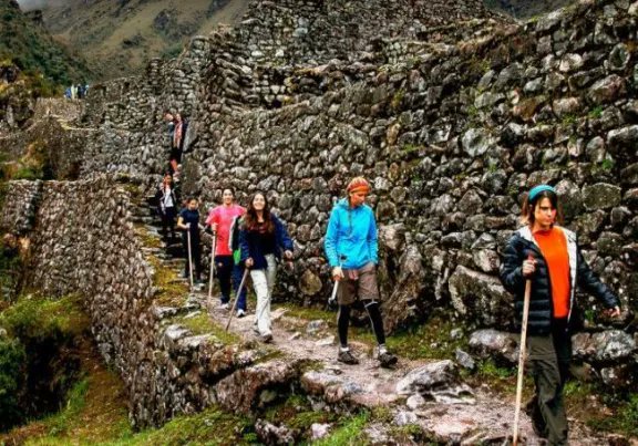 Bolivia está progresando en la certificación de 200 destinos turísticos

 – Reporte Tico