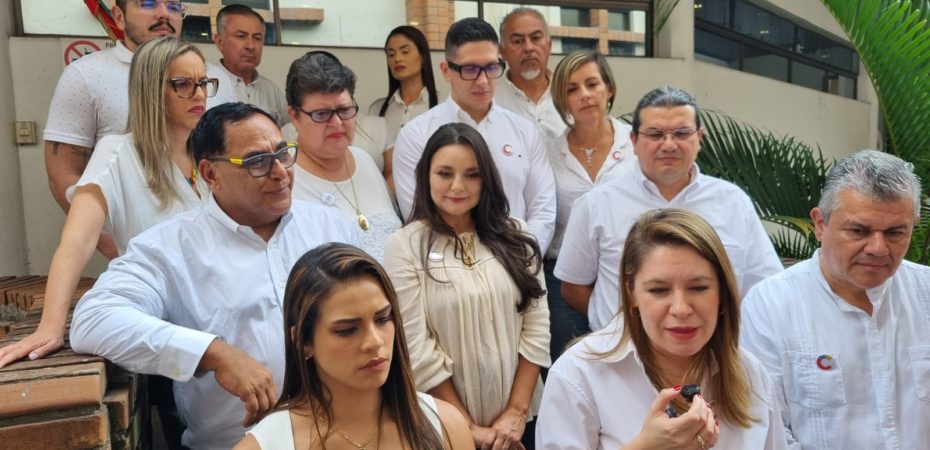 PAC y candidatos a ADN Switch para suplentes

 – Reporte Tico