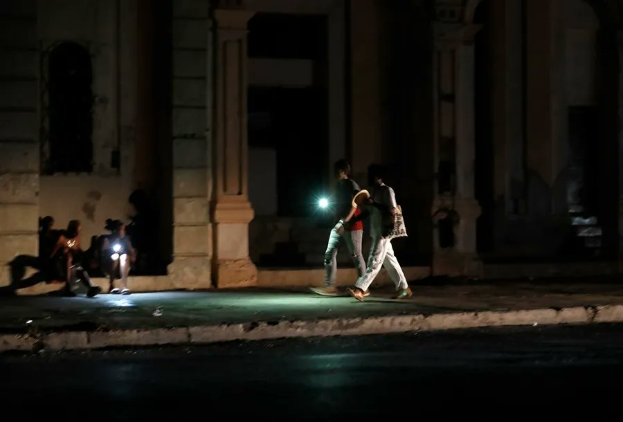 Dimitación general en Cuba después de un nuevo colapso en la National Energy Network

 – Reporte Tico