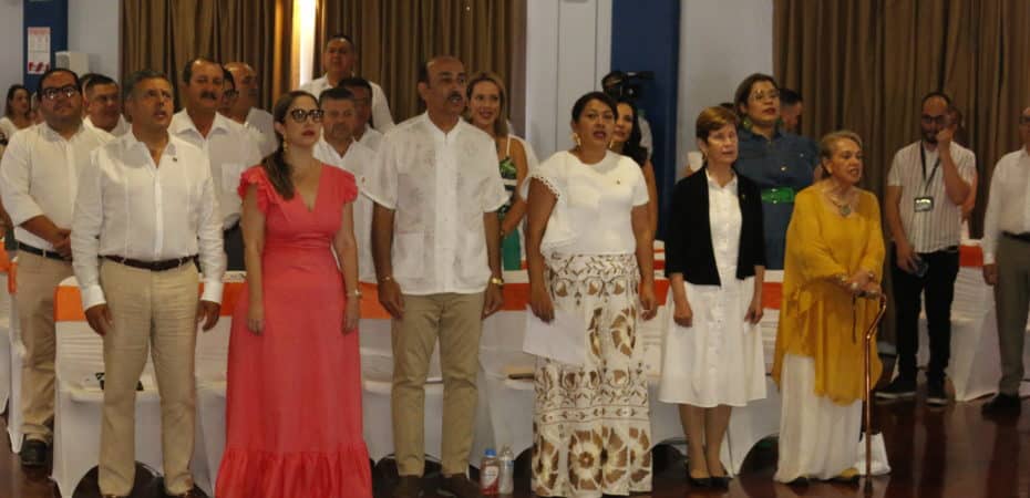 Los suplentes se reunirán en Puntarenas el lunes

 – Reporte Tico