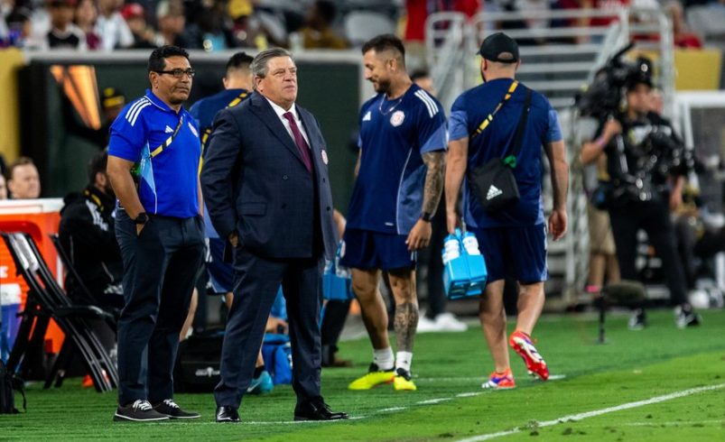 La clara señal de que Miguel ‘Piojo’ Herrera envía a los jugadores de Costa Rica con 8 jugadores descartados

 – Reporte Tico