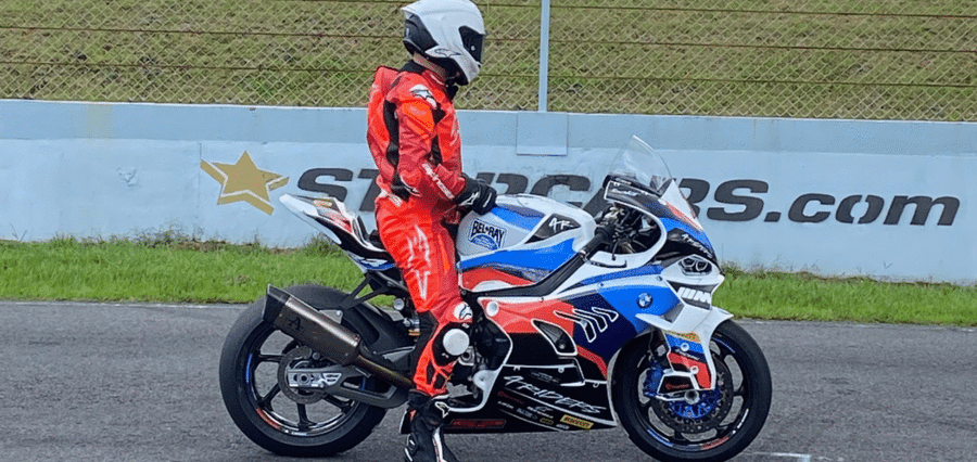 Iván Sala Pilot se acerca al Campeonato de Título Ama Superbike CR

 – Reporte Tico