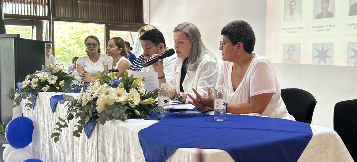 La lista de parlamentarios de Ana Virginia Calzada comprende el antiguo gobierno del gobierno actual y las Exfiguras del Pac

 – Reporte Tico