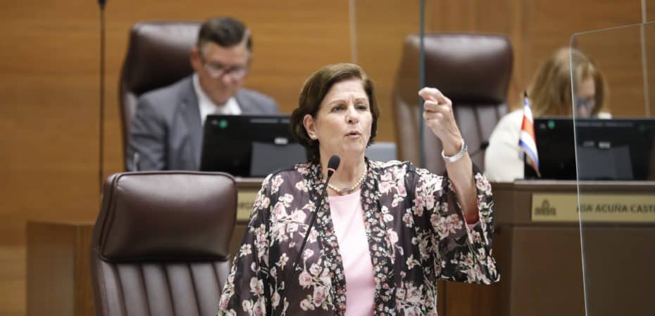Pilar Cisneros dice que la sabiduría ha prevalecido en la inmunidad de votación y señaló a Rodrigo Arias por presión

 – Reporte Tico