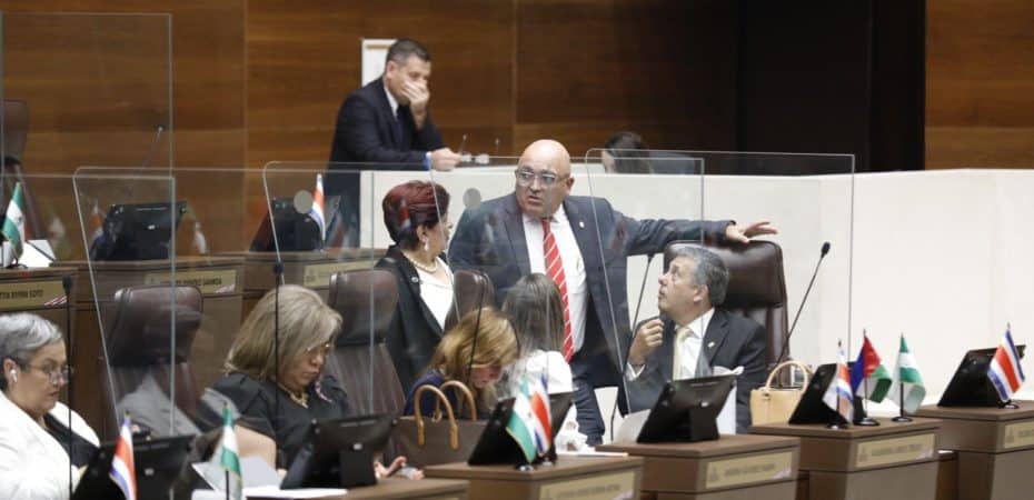Se extendió el período de consultoría para los textos de repuesto 4-3

 – Reporte Tico