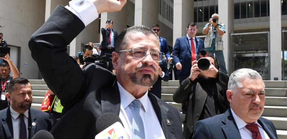 «Tico con Corona»; «Nadie está por encima de la ley»: los candidatos presidenciales responden a Rodrigo Chaves que continúan con privacidad

 – Reporte Tico