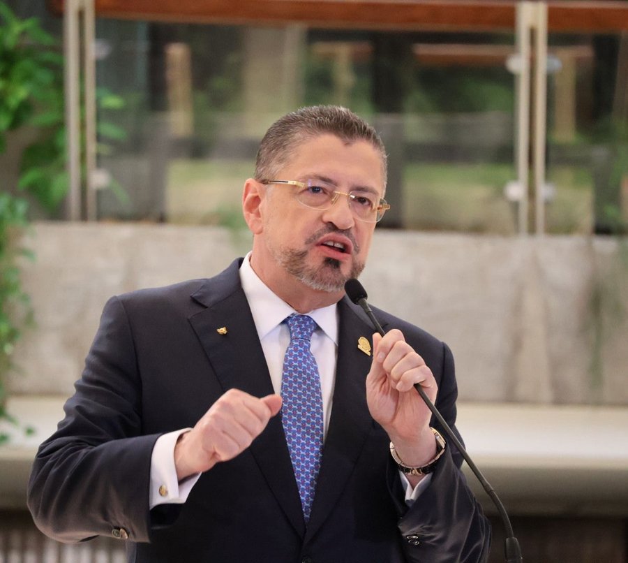 Chaves dijo que CIEP-UCR «más de dos dígitos» su gestión »

 – Reporte Tico