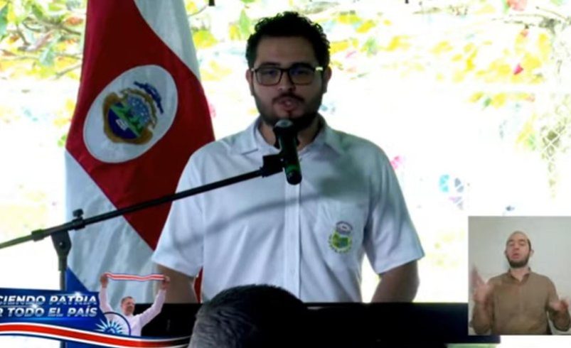 Alcalde Tucurrique que renunció a PLN anuncia su apoyo a Rodrigo Chaves

 – Reporte Tico