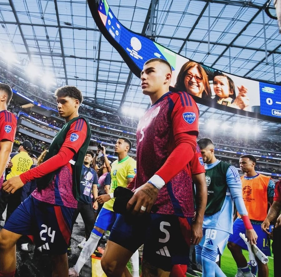 Las señales para Alajuelsese, Saprissa o Cartinés serían caras para Faerron

 – Reporte Tico