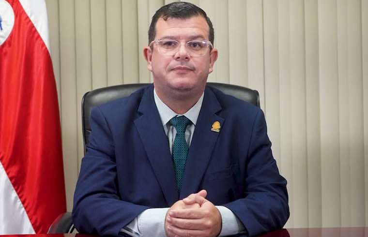 Arnold Zamora sobre una queja por la violación: «No te permitiré teñir mi impecable carrera».

 – Reporte Tico