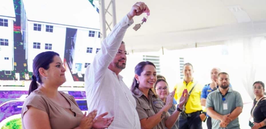 Video | El candidato presidencial de Chavismo estaba en la entrega de viviendas en las leyes gubernamentales

 – Reporte Tico