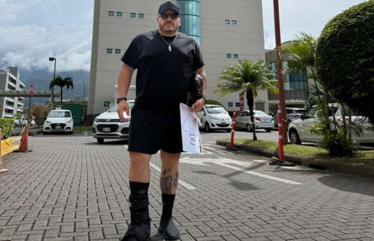 «Parece que mulé mi dedo»: Daniel Montoya enfrenta una segunda lesión en MQB

 – Reporte Tico