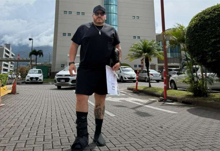 «Parece que mulé mi dedo»: Daniel Montoya enfrenta una segunda lesión en MQB

 – Reporte Tico