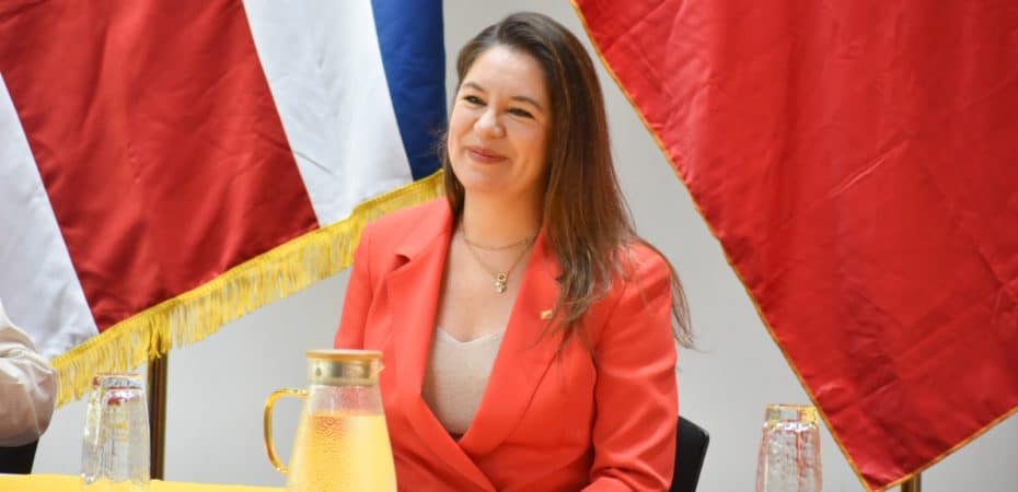 Candidato Fernando Zamora acusa a Claudia Dobles de editar sus propuestas de seguridad

 – Reporte Tico