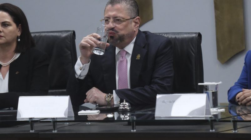 Chaves responde al pedido del TSE de levantar la privacidad

 – Reporte Tico