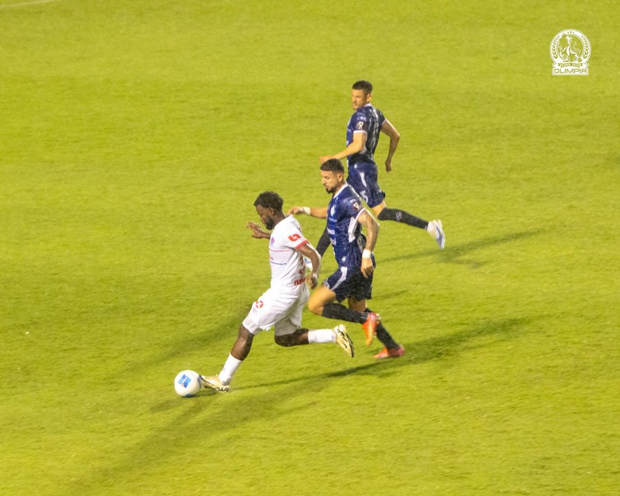 Cartaginés pagó sus gruesos errores a Olimpia muy caro

 – Reporte Tico