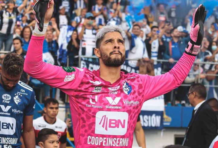 Kevin Briceño enfrentó a Johan Venegas al final del partido y Carevic no se queda callado (video)

 – Reporte Tico