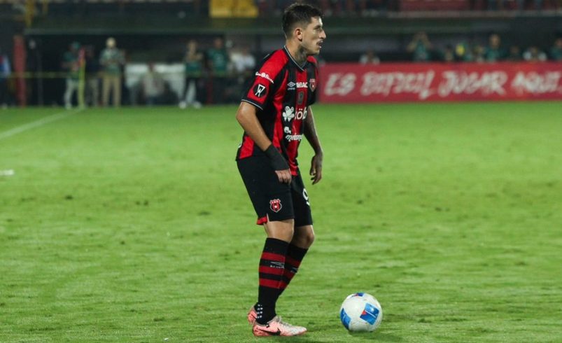 Anderson Canhoto rompe el silencio tras cuestionamientos durante su paso por Alajuelense

 – Reporte Tico