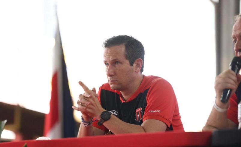 Alajuelense responde a los Carthaginés por reprogramación de la fiesta de controversia

 – Reporte Tico