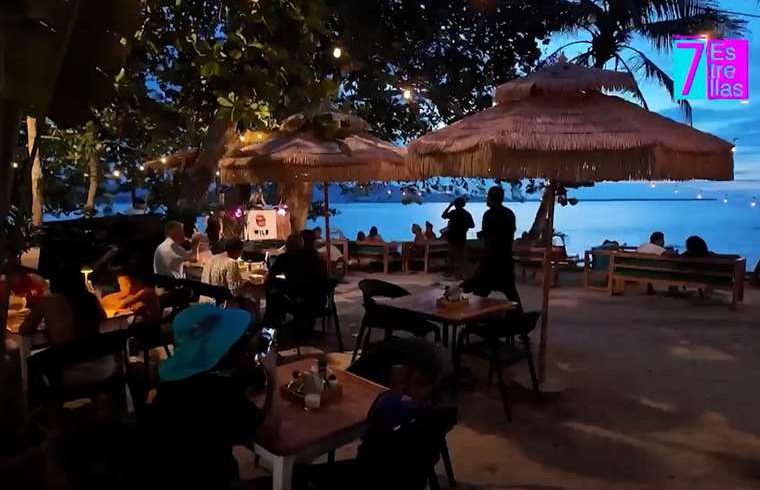 Puerto Viejo cuando cae la noche: el Caribe que baila al ritmo del reggae y las olas

 – Reporte Tico