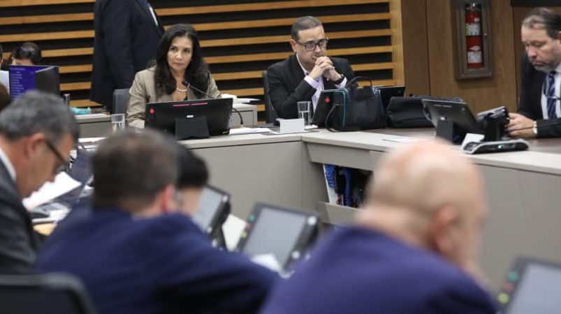 Diputados aprueban el cuarto presupuesto adicional para pago de pensiones y comedores escolares

 – Reporte Tico