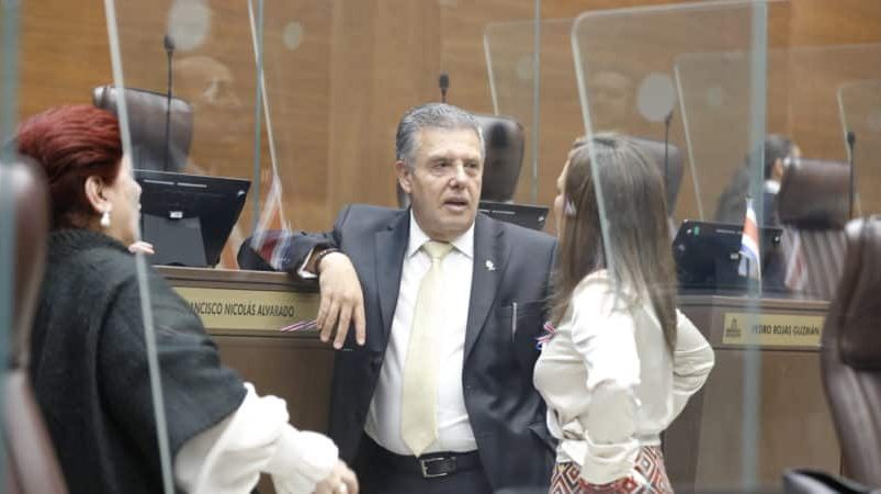 PLN reclama al gobierno por no haber anunciado ninguno de sus proyectos en las sesiones extras del parlamento

 – Reporte Tico