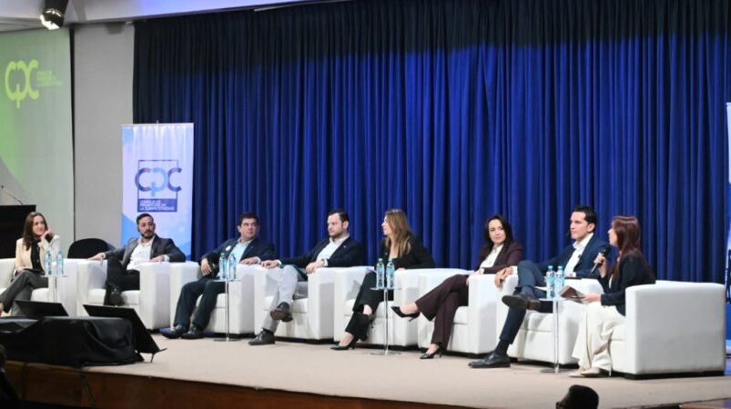 – Candidatos de  CR proponen atacar el narcotráfico y mejorar la educación para mejorar la competitividad de Costa Rica 

 – Reporte Tico