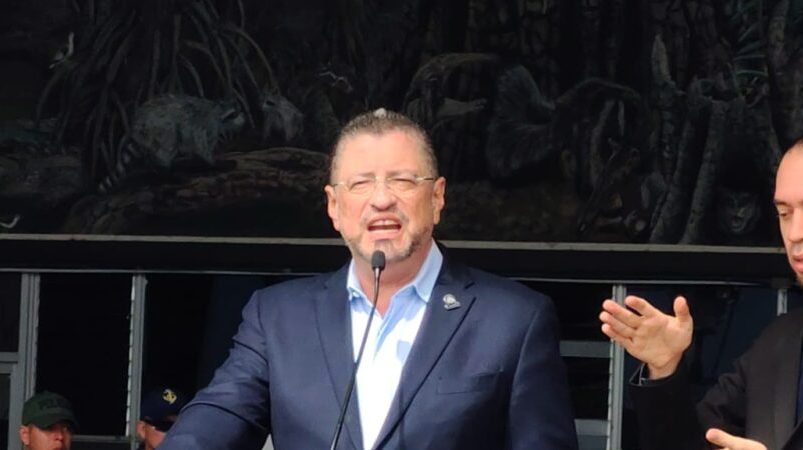 Las radios católicas no deberían reunirse con Chávez: «atacan y crean drama»

 – Reporte Tico