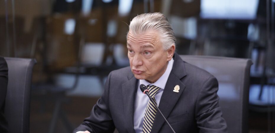 El Secretario de Estado no «respalda» las declaraciones del embajador Crespo antes de reunirse con el congresista estadounidense.

 – Reporte Tico