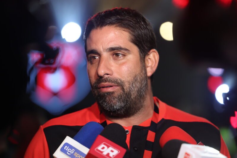 el fichaje que sí pretende la Liga

 – Reporte Tico