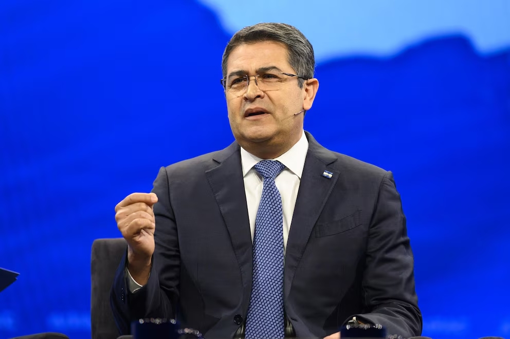 La Fiscalía General de Honduras solicitó la captura internacional de Juan Orlando Hernández

 – Reporte Tico