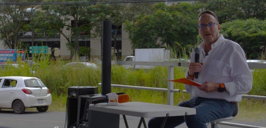 Eli Feinzaig propone eliminar el tren actual

 – Reporte Tico