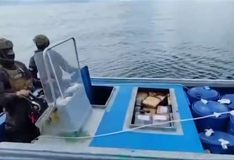 Las autoridades confiscaron una tonelada y media de droga en alta mar

 – Reporte Tico