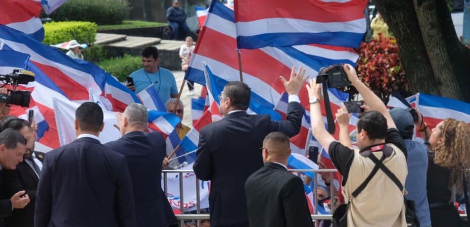 Un nuevo intento de levantar la inmunidad del presidente Chávez

 – Reporte Tico