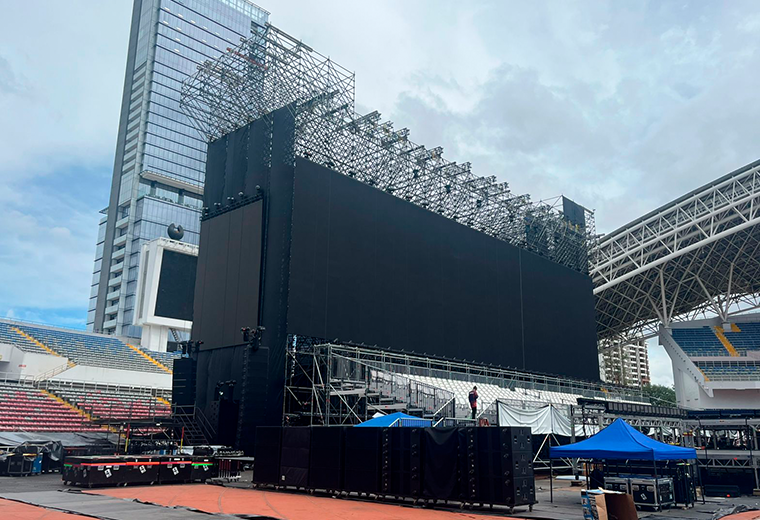 Bad Bunny en Costa Rica: La logística detrás de “La casita” y el concierto más grande del año

 – Reporte Tico