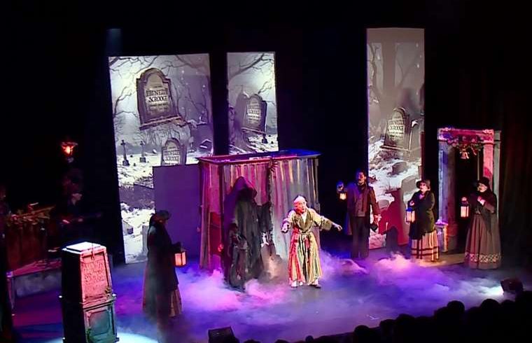 Clásico ‘Un Cuento de Navidad’ vuelve a iluminar el Teatro Espressivo

 – Reporte Tico