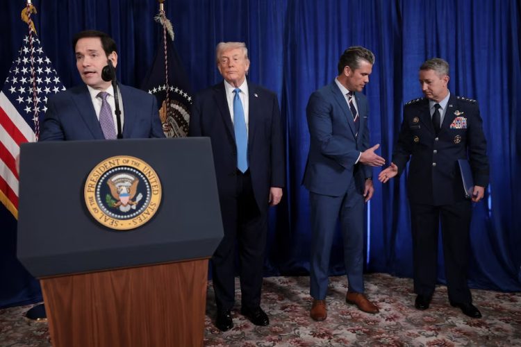 Trump anuncia control temporal de Venezuela y advierte de nuevos ataques tras la captura de Maduro

 – Reporte Tico