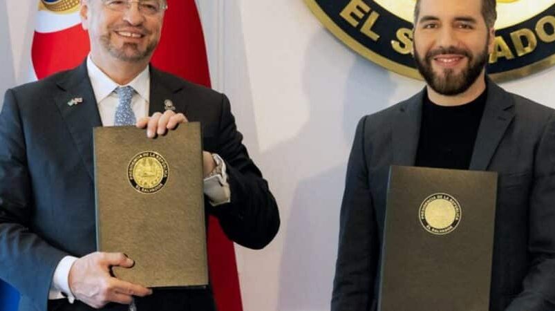 Rodrigo Chaves anuncia la visita de Nayib Bukele a Costa Rica la próxima semana

 – Reporte Tico