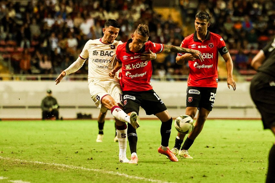 ¿Herediano quería la continuidad de Kenneth Vargas? Esto respondió el jugador

 – Reporte Tico