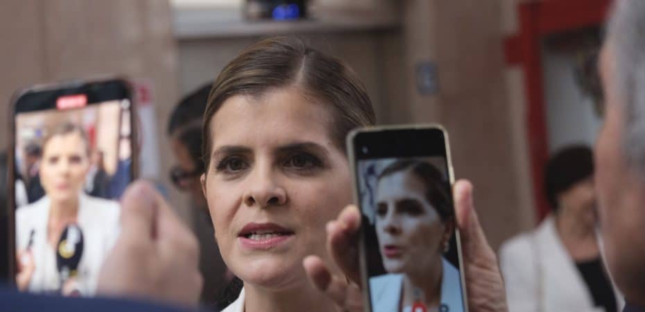 UCR Encuesta Laura Fernández 40% –  CR

 – Reporte Tico