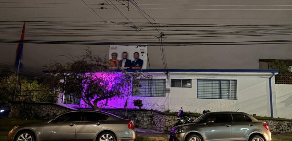 La campaña de candidatos del PUSC denuncia el robo de tres computadoras de su sede en San Pedro

 – Reporte Tico